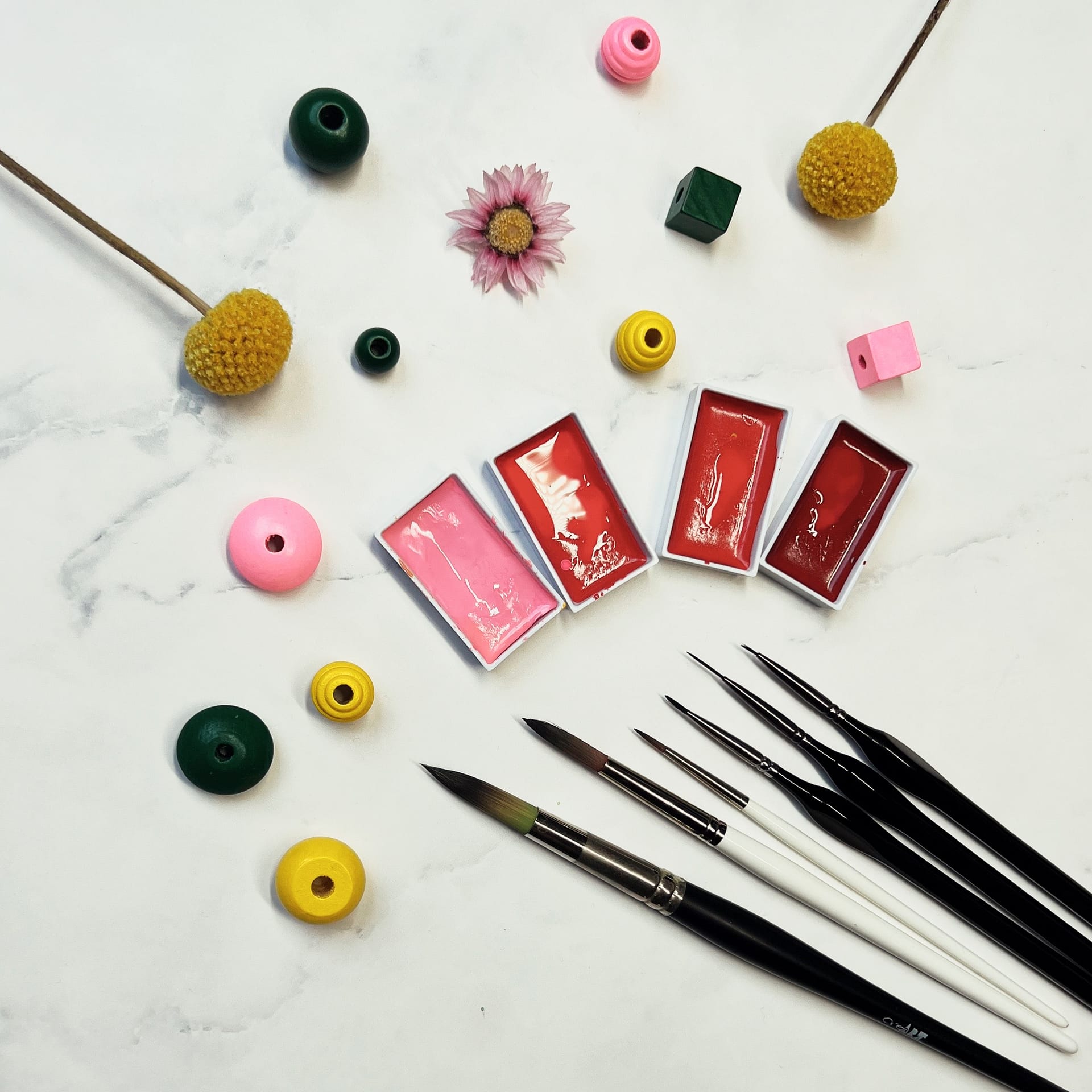 Supplies for the mindful hair pattern exercise